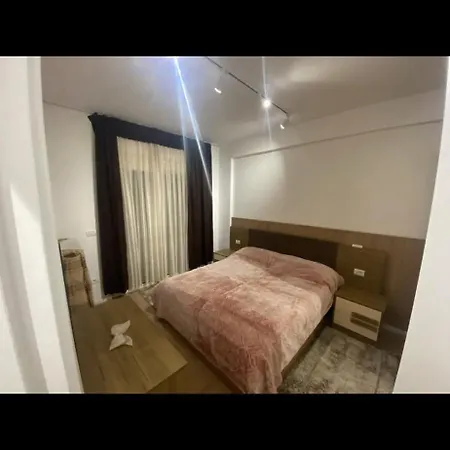 Casa De Paz Golem (Tirana)