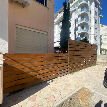 Casa De Paz * Golem (Tirana)